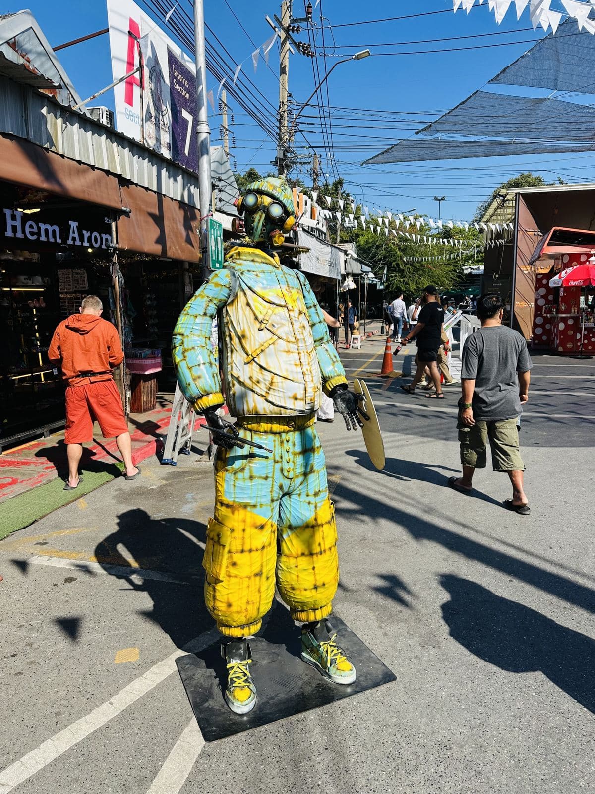 Street art and stalls outside Chatuchak