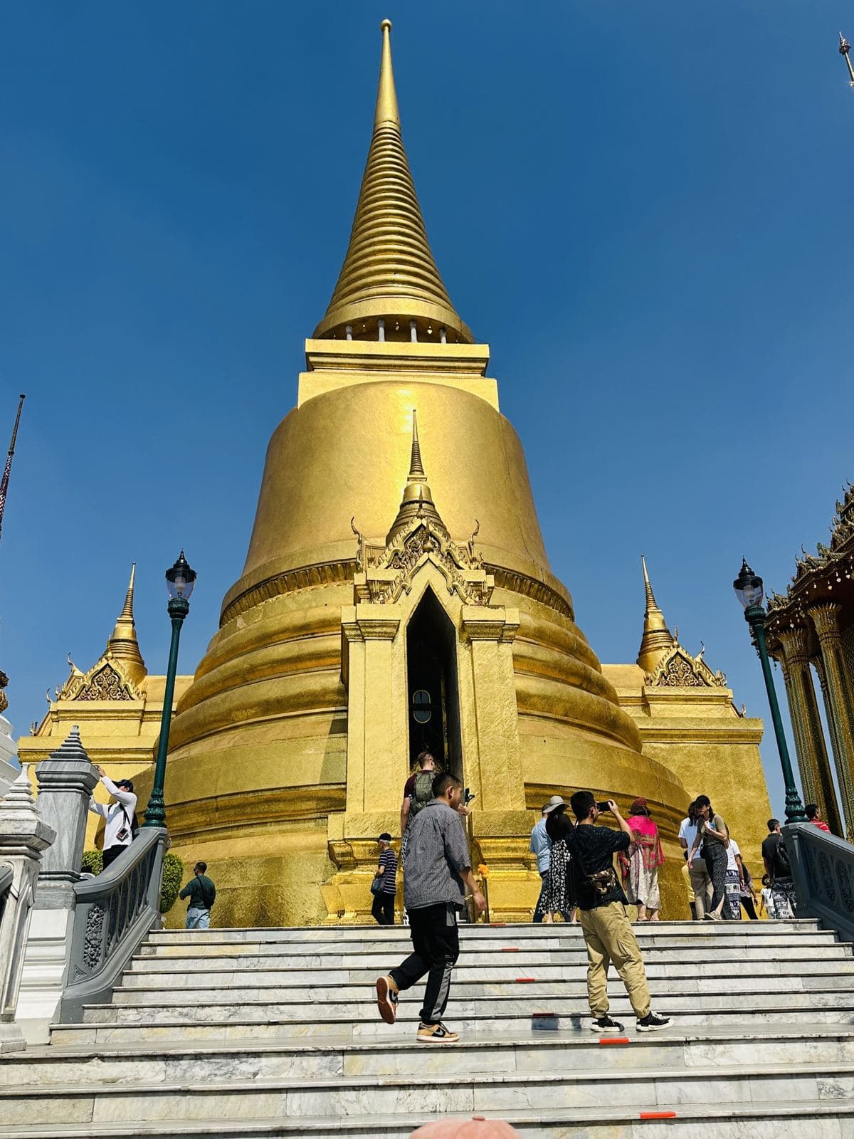 The Phra Si Rattana Chedi