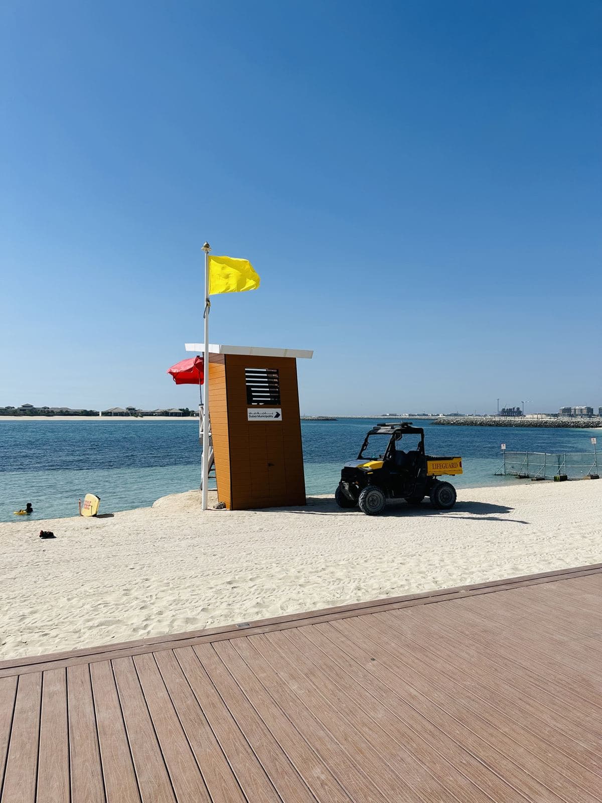White sand and turquoise water at Jumeirah Beach
