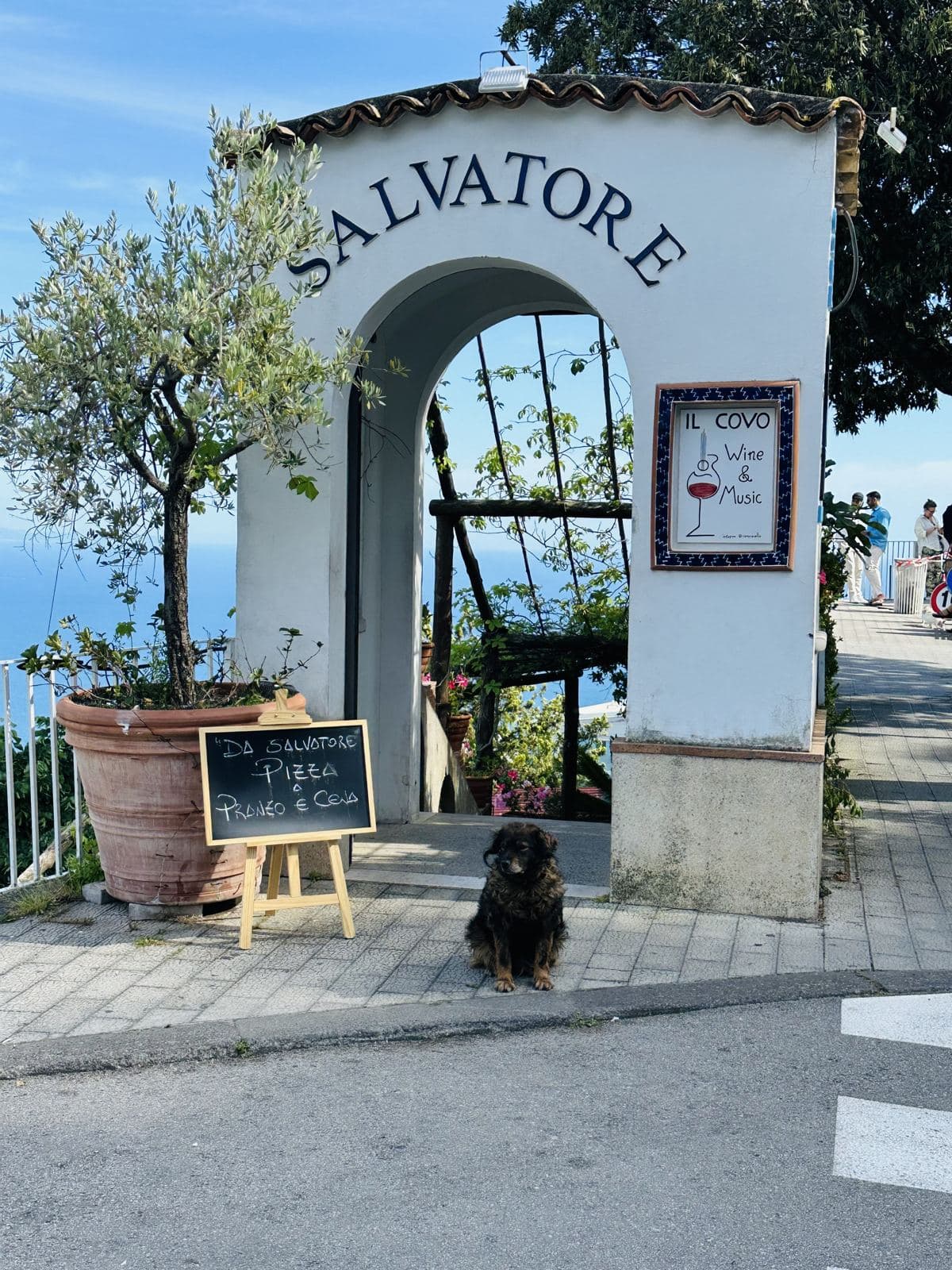 The Salvatore archway on the coast road